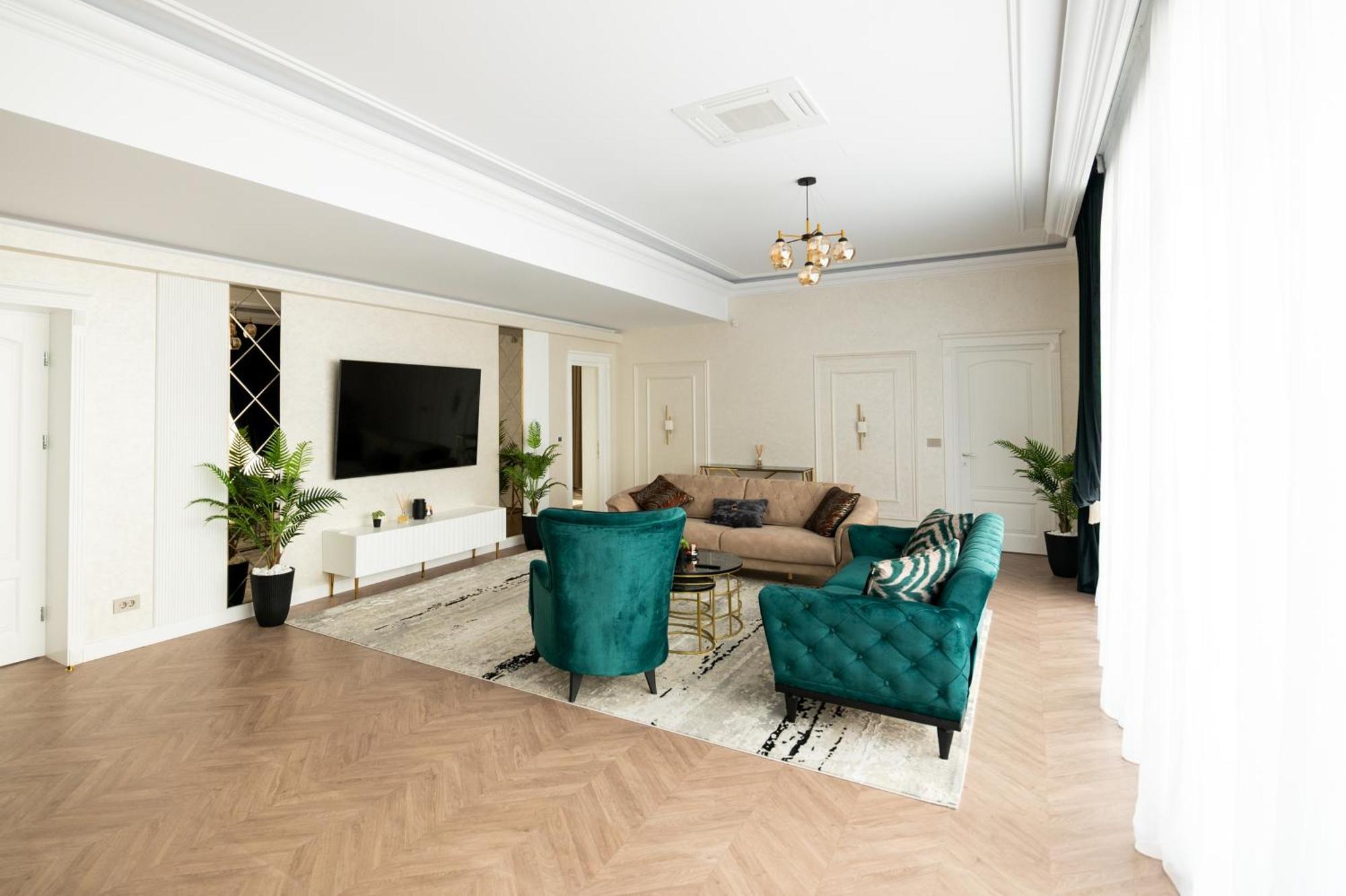 The Penthouse Hotel Vaslui Exterior foto