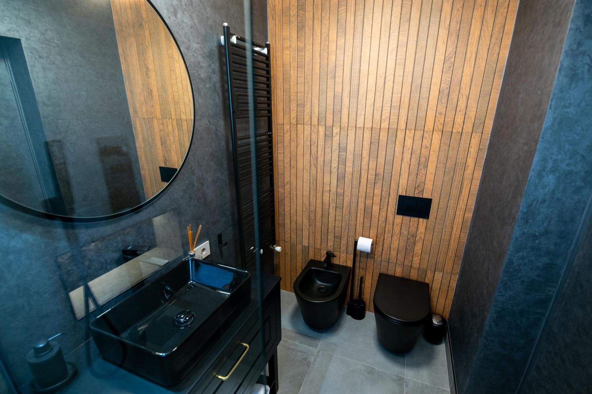 The Penthouse Hotel Vaslui Exterior foto